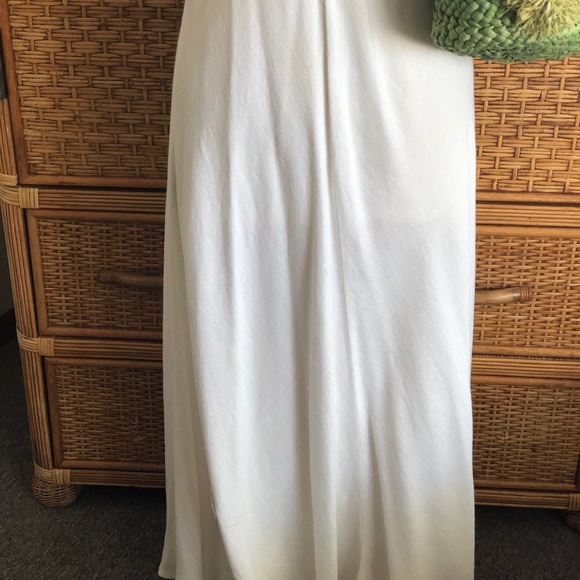 Eileen Fisher Bias cut. Designed to accentuate curves. - Picture 5 of 16